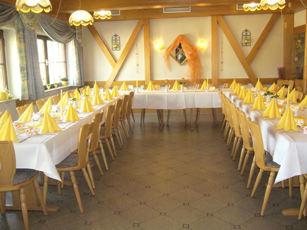 Holzhausen  Landgasthaus Loewen Mit Gaestehaus מראה חיצוני תמונה